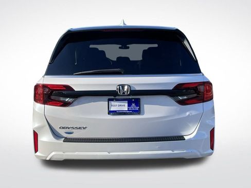 Certified 2025 Honda Odyssey EX-L image 5
