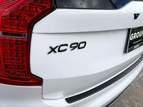 Used 2019 Volvo XC90 T6 Momentum w/ Advanced Package AWD/4WD image 30