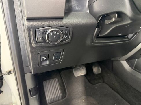 Used 2018 Ford F150 XLT w/ Equipment Group 302A Luxury AWD/4WD image 13
