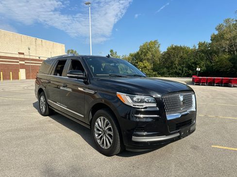 Used 2024 Lincoln Navigator L 4WD image 10