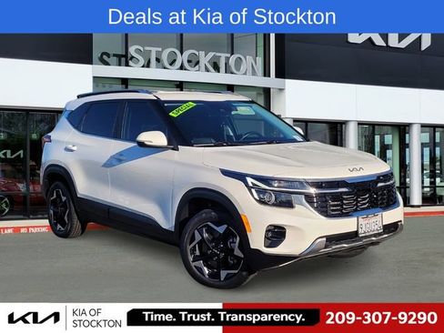Certified 2024 Kia Seltos EX AWD/4WD image 1