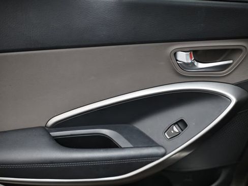 Used 2018 Hyundai Santa Fe Sport image 21