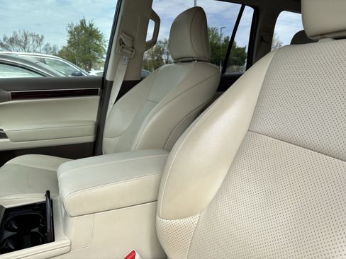 Used 2017 Lexus GX 460 Luxury w/ Sport Design Package image 16