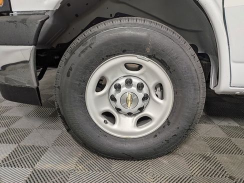 New 2026 Chevrolet Express 2500 w/ Driver Convenience Package RWD image 9