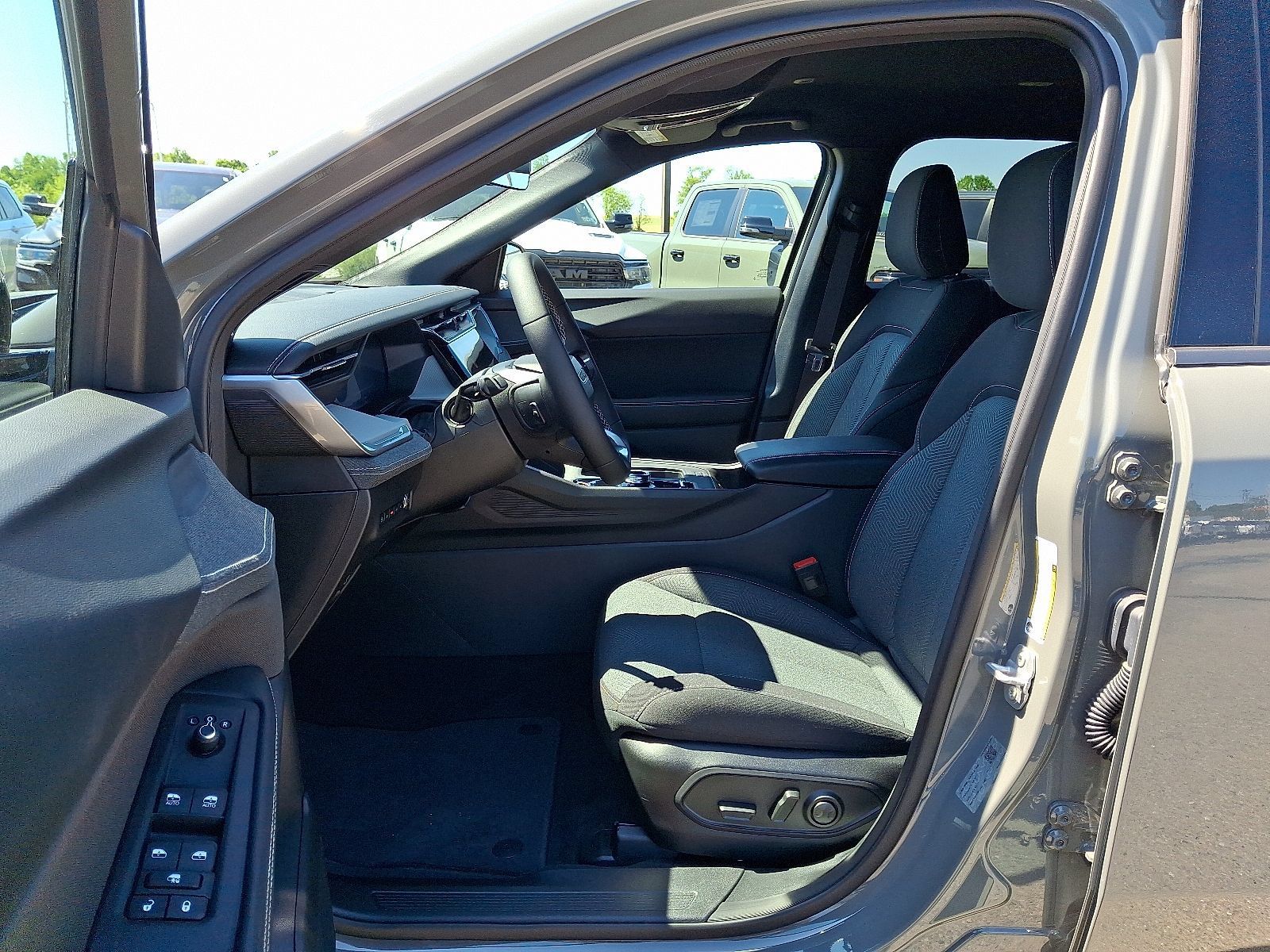 New 2026 Jeep Cherokee Laredo AWD/4WD image 8