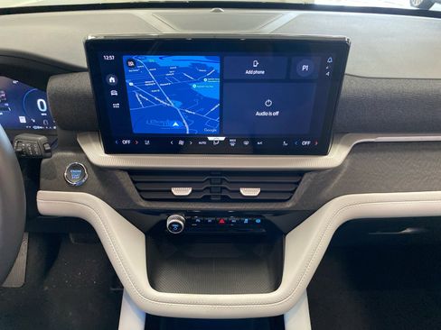 New 2026 Ford Explorer Platinum image 29