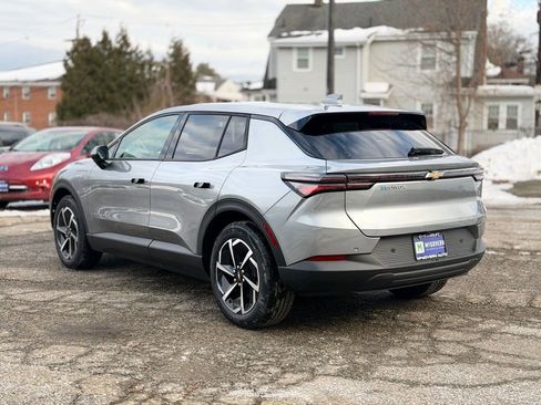 New 2026 Chevrolet Equinox EV LT image 4