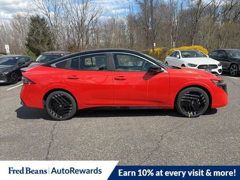 New 2026 Nissan Sentra SR w/ SR Premium Package FWD image 10