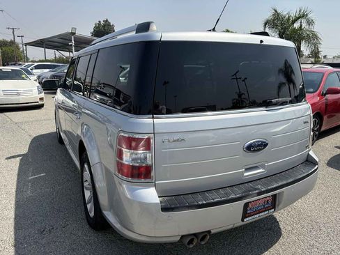 Used 2011 Ford Flex SEL w/ Rapid Spec Order Code AWD/4WD image 3
