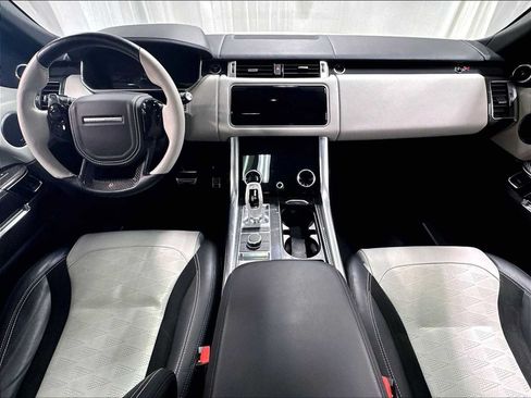 Used 2018 Land Rover Range Rover Sport SVR AWD/4WD image 16