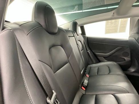 Used 2023 Tesla Model 3 Standard Range image 14