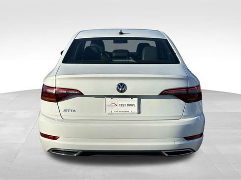 Used 2019 Volkswagen Jetta R-Line image 4