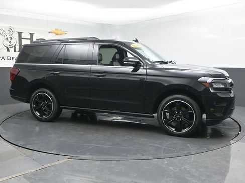 Used 2024 Ford Expedition Limited AWD/4WD image 1