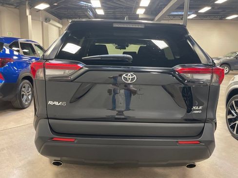 Used 2024 Toyota RAV4 XLE w/ Weather Package AWD/4WD image 5