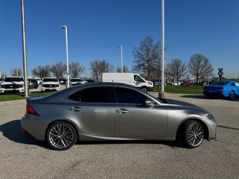 Used 2019 Lexus IS 300 AWD w/ Navigation Package image 10