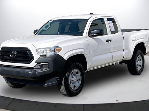 Used 2022 Toyota Tacoma SR RWD image 4