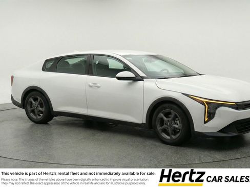 Used 2025 Kia K4 FWD image 1