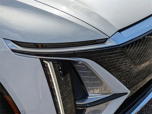 New 2026 Cadillac Lyriq Luxury image 9