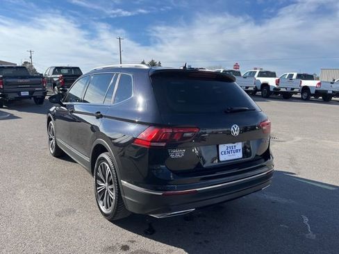 Used 2018 Volkswagen Tiguan SEL Premium image 8