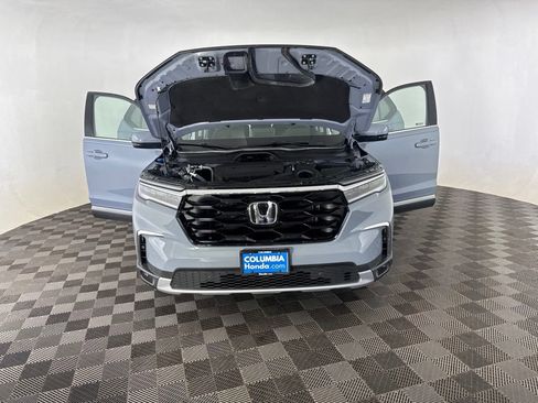 Used 2023 Honda Pilot Touring image 12