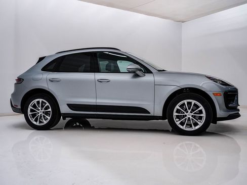 Certified 2025 Porsche Macan w/ Premium Package Plus AWD/4WD image 9