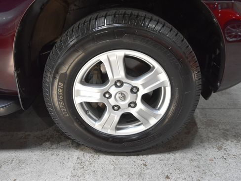 Used 2017 Toyota Sequoia SR5 image 72