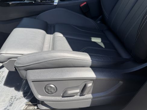 Used 2025 Audi Q5 2.0T Premium w/ Convenience Plus Package AWD/4WD image 23