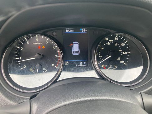 Used 2020 Nissan Rogue SV image 19