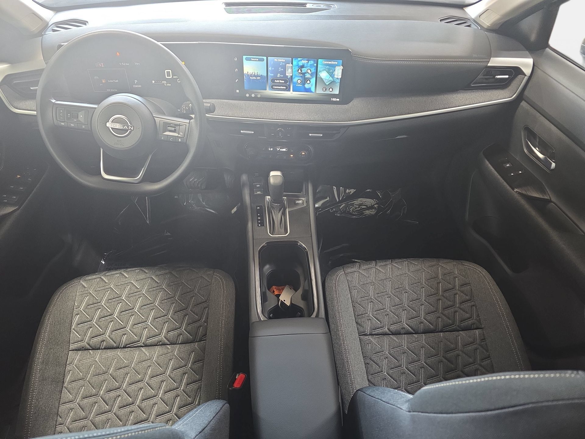 New 2027 Nissan Kicks SV w/ Cold Weather Package FWD image 9