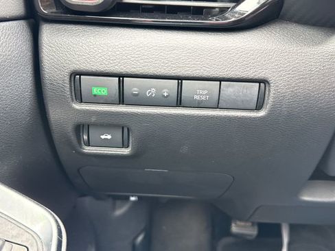 Used 2021 Nissan Sentra SR w/ SR Premium Package FWD image 30