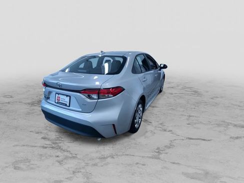 Certified 2025 Toyota Corolla LE FWD image 9