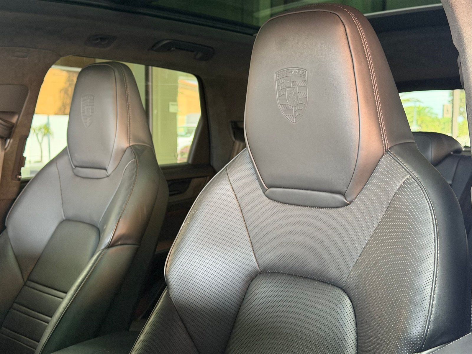 Certified 2025 Porsche Cayenne GTS AWD/4WD image 14