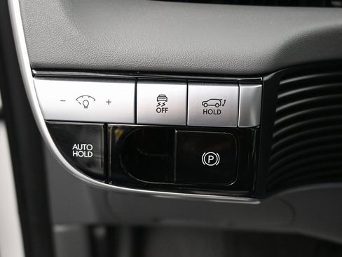 Used 2024 Hyundai Ioniq 5 Limited image 23