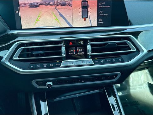 Used 2021 BMW X5 xDrive40i w/ Premium Package image 37