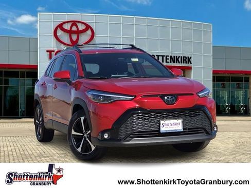 Used 2024 Toyota Corolla Cross AWD Hybrid w/ Convenience Package image 1