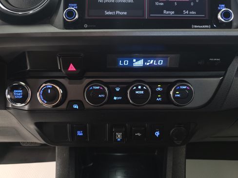Used 2023 Toyota Tacoma TRD Off-Road AWD/4WD image 20