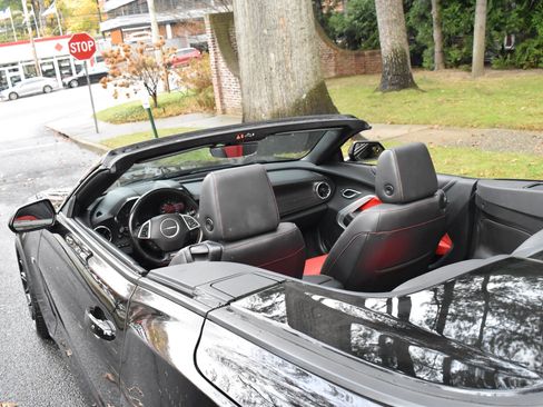 Used 2020 Chevrolet Camaro SS image 21