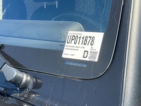 Used 2025 Mercedes-Benz G 550 image 3