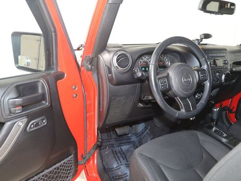 Used 2017 Jeep Wrangler Unlimited Sport w/ Quick Order Package 24S AWD/4WD image 37