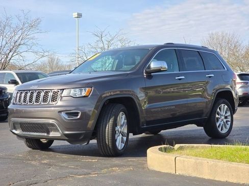 Used 2017 Jeep Grand Cherokee Limited image 32