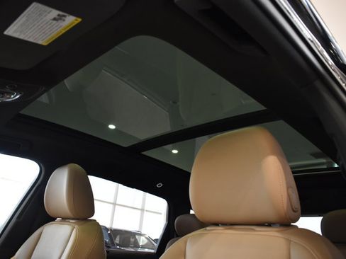 Used 2022 Audi Q7 3.0T Prestige w/ Prestige Package image 29