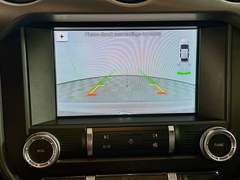 Used 2019 Ford Mustang Premium image 22