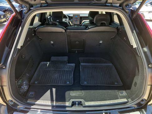 Certified 2026 Volvo XC60 B5 Ultra AWD/4WD image 10