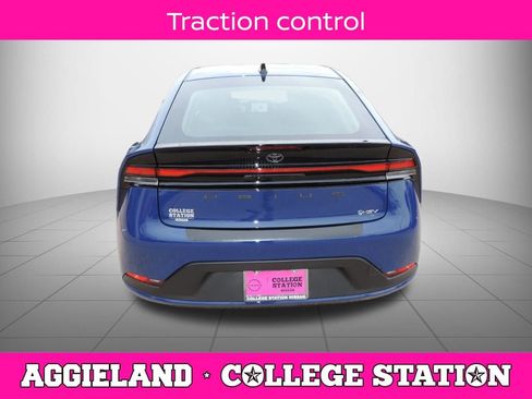 Used 2026 Toyota Prius LE FWD image 5