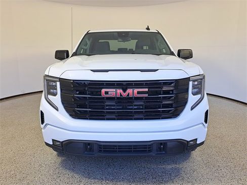 Used 2022 GMC Sierra 1500 Elevation image 3
