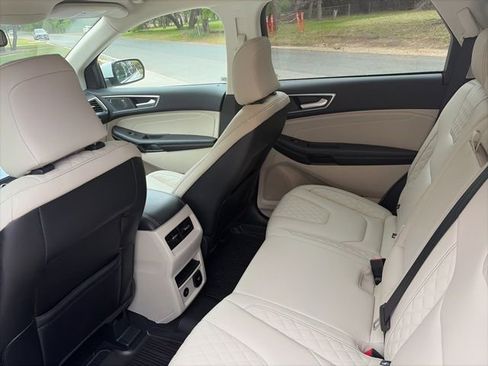 Used 2024 Ford Edge Titanium AWD/4WD image 9
