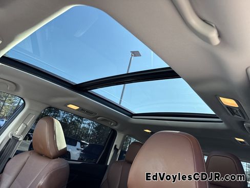 Used 2022 Subaru Ascent Touring image 33