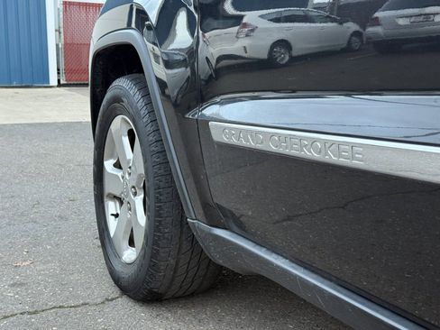 Used 2013 Jeep Grand Cherokee Limited AWD/4WD image 33