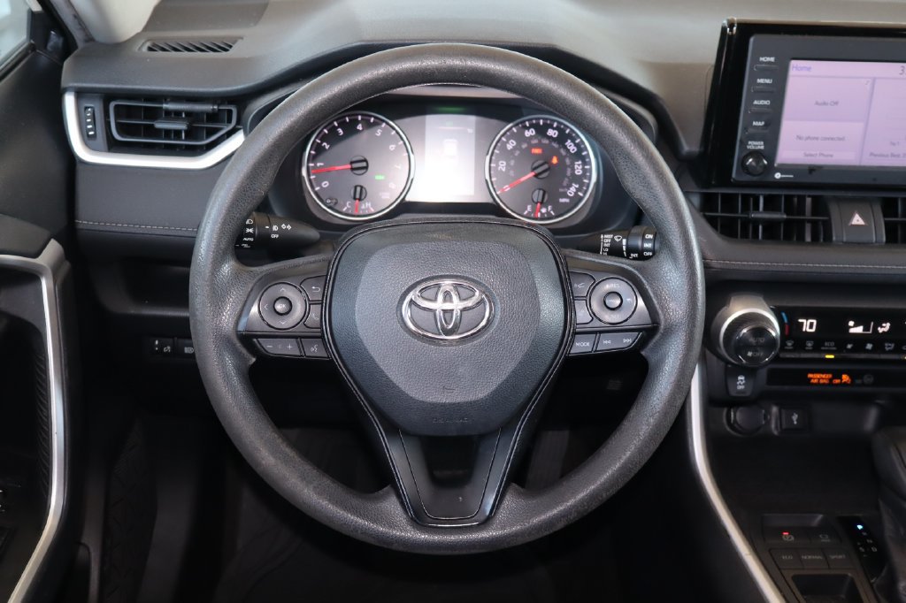 Used 2020 Toyota RAV4 XLE FWD image 18