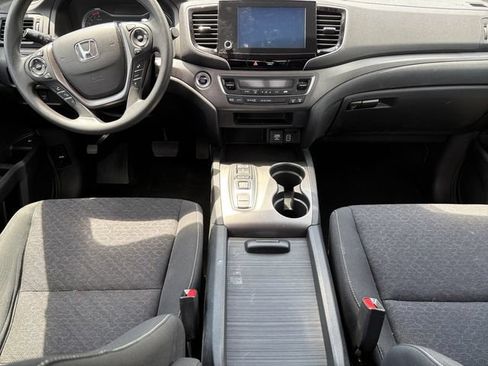 Used 2021 Honda Ridgeline Sport image 10
